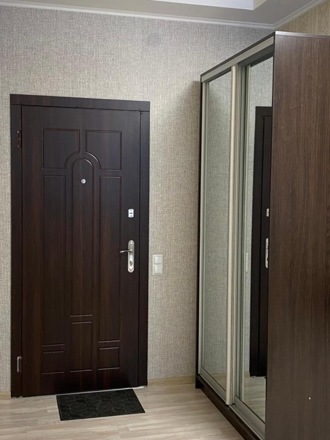 Apartment studio-біля вокзалу-недалеко від центру Львів Екстер'єр фото