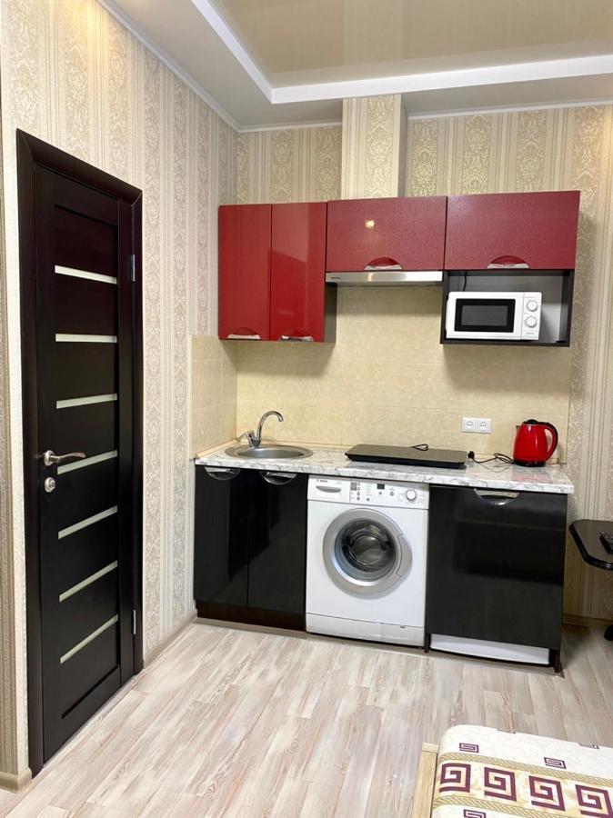 Apartment studio-біля вокзалу-недалеко від центру Львів Екстер'єр фото