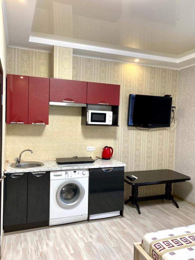 Apartment studio-біля вокзалу-недалеко від центру Львів Екстер'єр фото